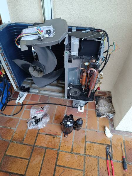 Dépannage d'un climatiseur Daikin de 2018 qui ne s'allume plus à Toulouse